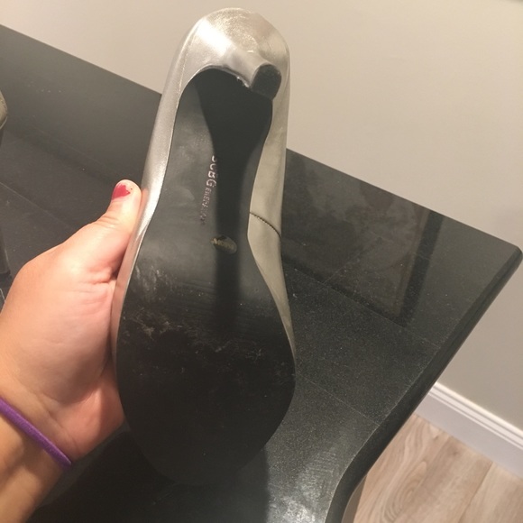 Bcbgeneration pewter peeptoe pump - Picture 4 of 5